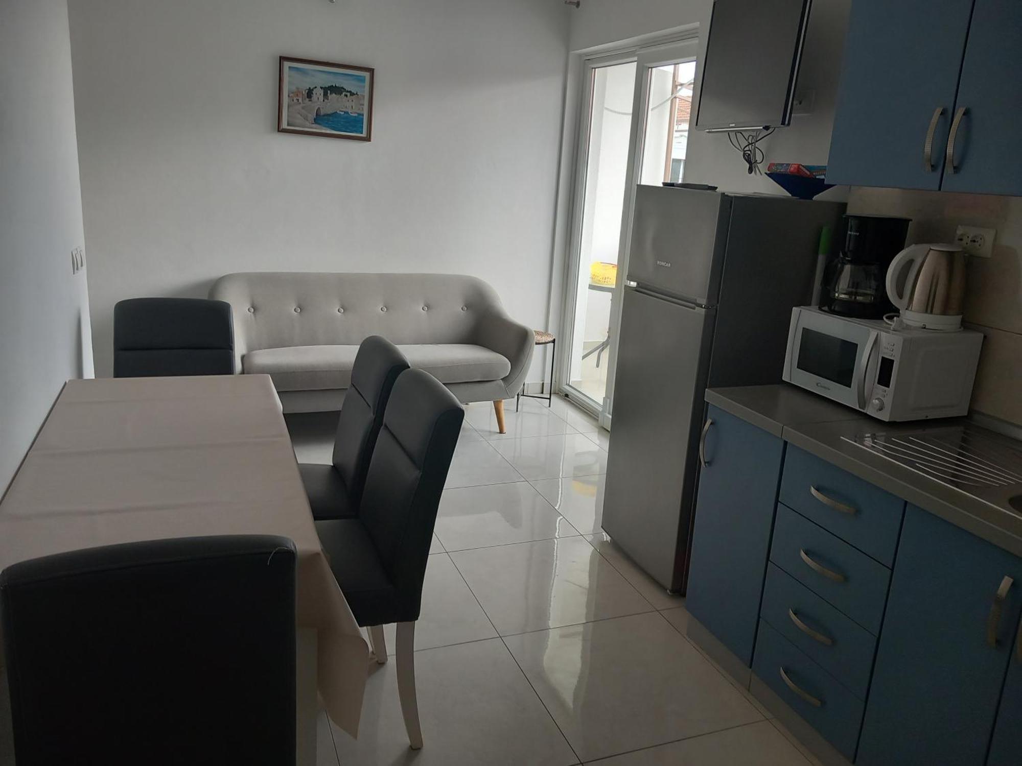 Apartment Valerija *