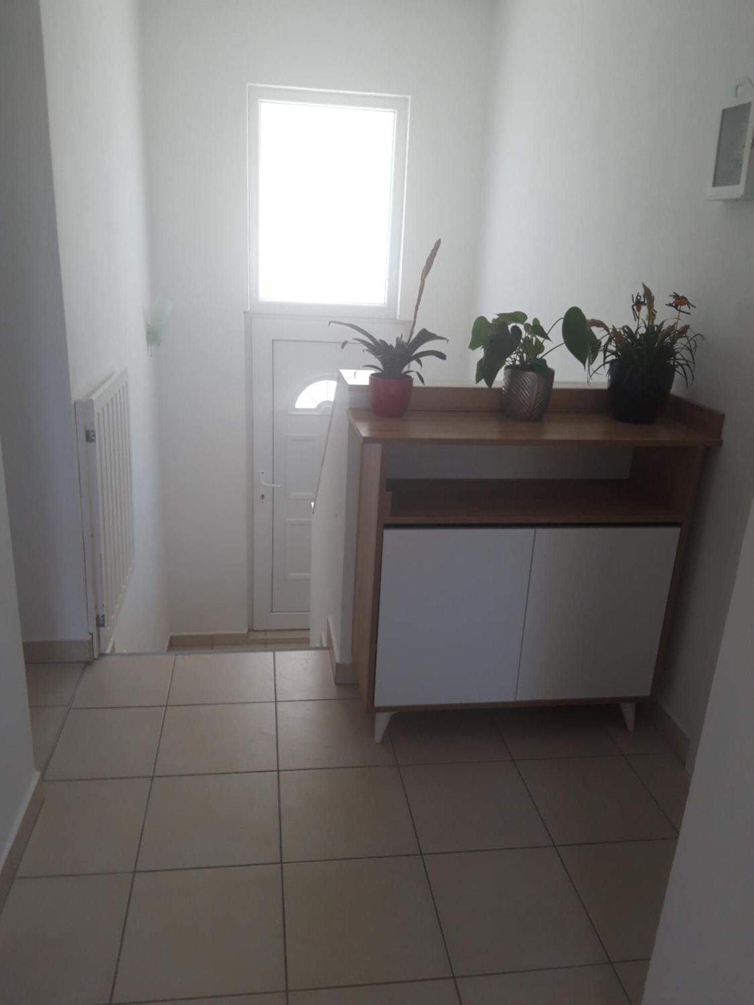 Valerija Apartment *
